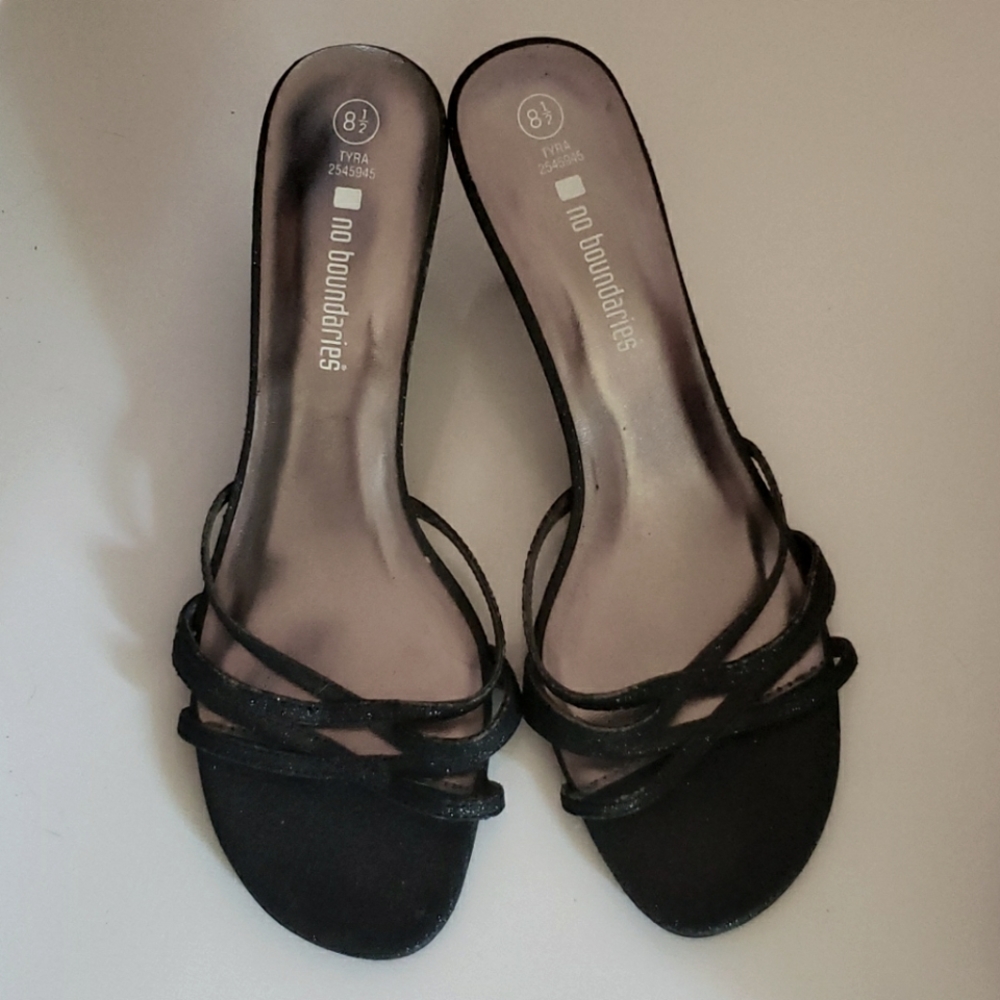 No Boundaries low heels